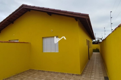 Imagem 10 de 10 de Casa Com Espaço Para Piscina Sendo Lado Praia Em Itanhaém