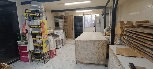 Vendo Panadería Con Minimarket Y Casa
