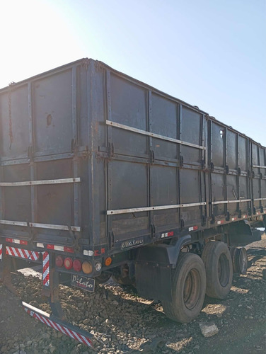 Carreta Graneleira 2013 Ls / Prancha / Ls 3 Eixos