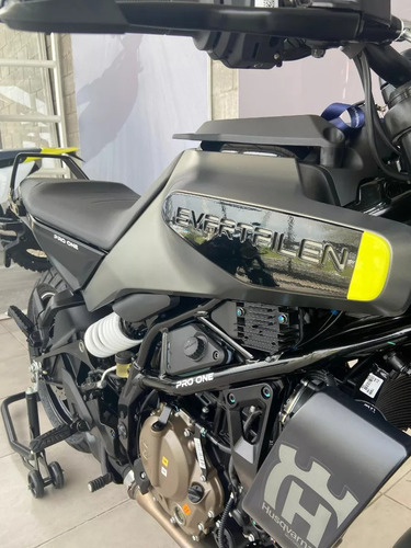Svartpilen 250 Husqvarna Tienda Oficial Exclusiva Pro One