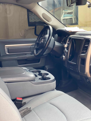 Imagen 2 de 9 de Dodge Ram 2013 3.6 1500 Slt