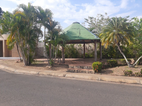 Imagen 3 de 25 de Residencias Doña Lamia I, Urbanización Los Mangos