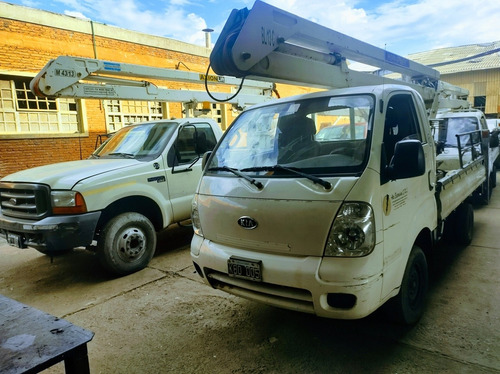 Imagen 3 de 5 de Alquiler De Hidroelevadores Para Trabajos Hasta 13 Metros