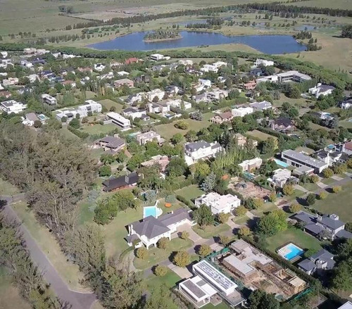 Imagen 10 de 11 de Lote De 2400m2 En Kentucky Club De Campo, Funes.
