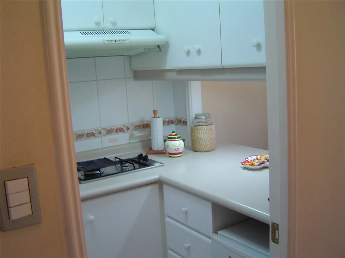 Imagen 3 de 24 de Departamento En Venta De 1 Dorm. En Viña Del Mar