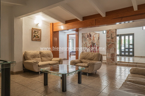 Imagen 4 de 14 de Casa En Venta En Granjas Residencial, Qro. Yazmin