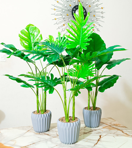 Planta Artificial Decorativa Hoja Grande Base Incluida 74 Cm