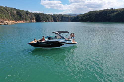 Lancha Ventura 300 Crossover 2025 Focker Nx Triton Phantom