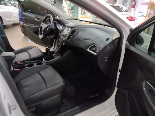 Imagen 7 de 8 de Chevrolet Cruze
