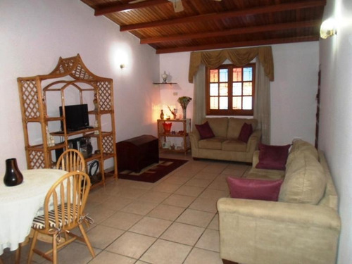 Imagen 2 de 13 de Linda Casa En Urb Privada En La Arboleda