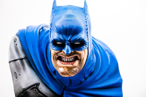 Imagen 3 de 4 de Figura Impresa En 3d Busto Batman Excelente Calidad Pintado