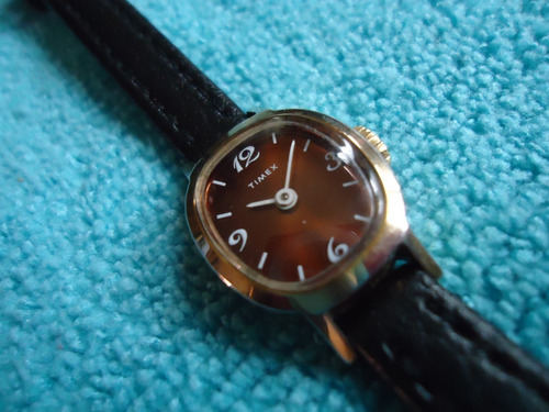 Timex Micro Reloj Retro Vintage Para Mujer (Usado)