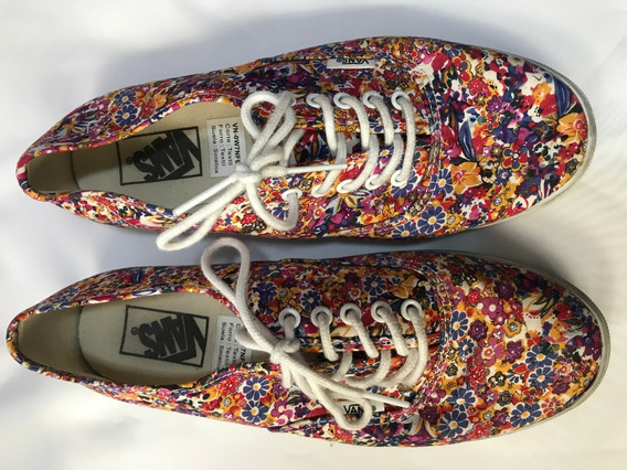 tenis vans de flores