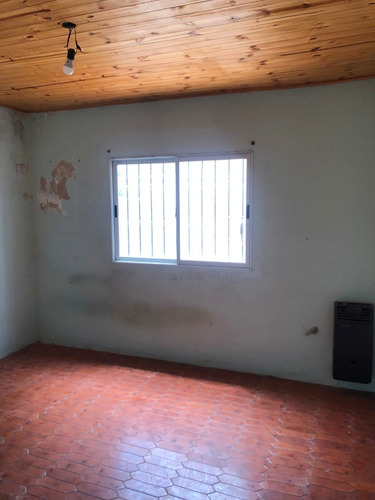 Imagen 6 de 11 de Casa En Barrio Centrico - Brandsen
