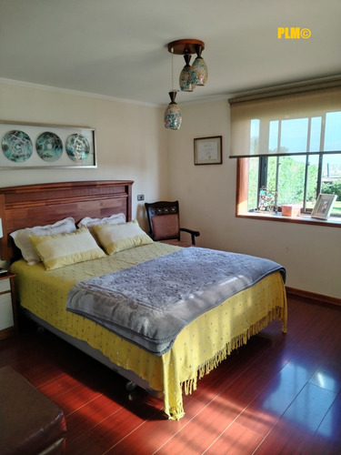 Se Vende Espléndida Casa Con Piscina Lomas De Mantagua Sur