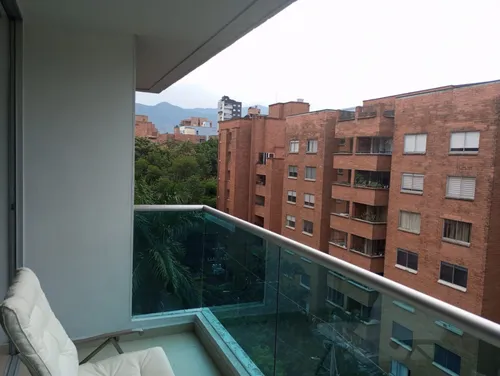 Apartamento En Venta En Conquistadores. Cod V11958