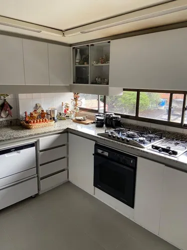 Apartamento En Venta En El Chicó. Cod V10295