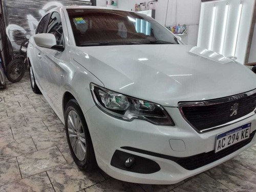Imagen 2 de 3 de Peugeot 301 2018 1.6 Hdi Allure Plus
