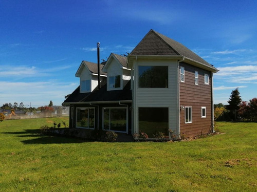 Imagen 2 de 16 de Se Vende Casa En Puerto Varas
