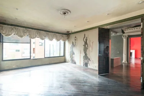 Casa En Venta En Los Rosales. Cod V8059