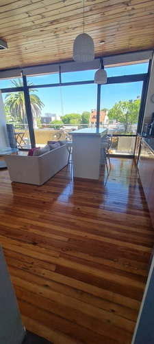 Imagen 10 de 17 de Moderno Loft De 2 Ambientes Con Cochera - Disponible Dsd El 5 De Marzo. Precio Paquete Completo (incluye Expensas, Municipal, Abl, Luz, Gas, Internet Y Cable). Dueño Alquila Sin Comisión.
