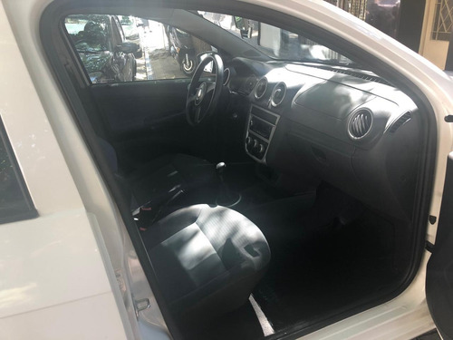 Volkswagen Gol Trend 1.6 Pack I Plus 101cv 2012