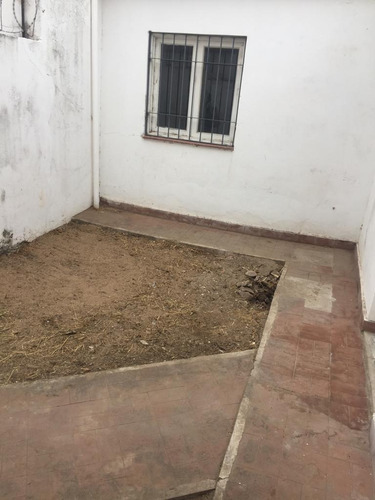 Imagen 8 de 8 de *** Venta Casa 2 Dormitorios - B° Yapeyú ***