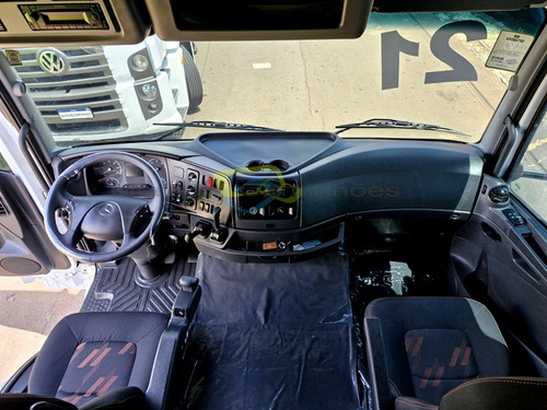 Caminhão Mb 2536 Axor 6x2 Cabine Leito Automático Susp Mola
