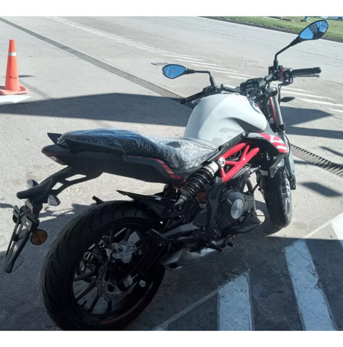 Benelli 302 S 0km Naked Street Urbana