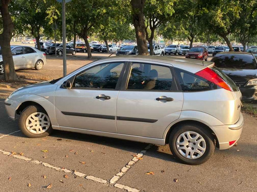 Ford Focus 1.6 Gl 5p 2005