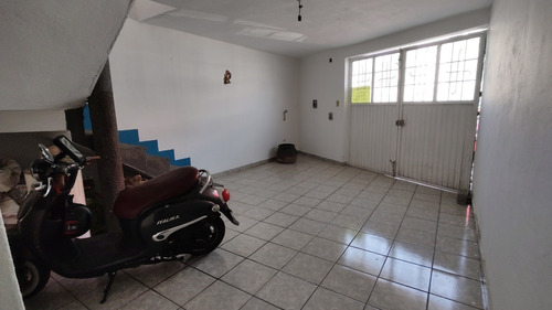 Casa En Venta En Prol. Pino Suarez (col. Ensueño).