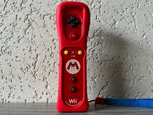 Wii Remote Plus Edição Super Mario Original
