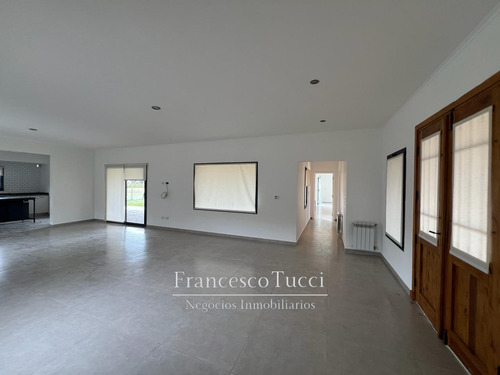 Casa En Venta 5 Ambientes Santa Irene, Comarcas Del Luján