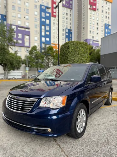 Chrysler Town & Country 3.6 Touring Piel Mt