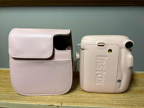 Cámara Instax Mini 11 Rosa Combo.(funda + Cartucho Incluido) (Usado)