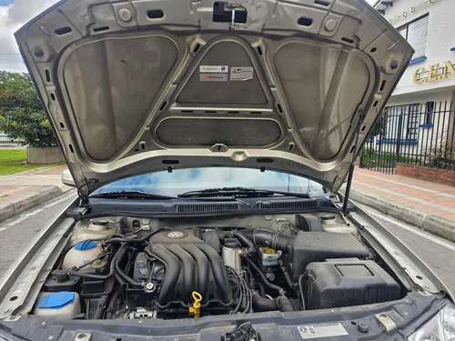 Jetta Clasico Trendline 2.0 Automatico 2015