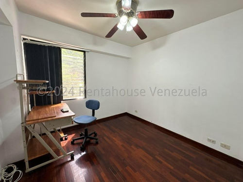 Amplio Apartamento En Venta. Urb. Terrazas Del Avila.