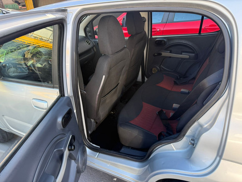 Fiat 2011 1.0 Vivace Flex 5p