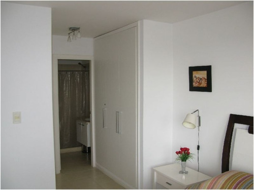 Venta De Apartamento 2 Dormitorios, Roosevelt