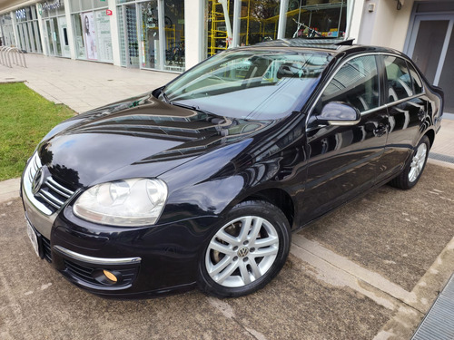 Volkswagen Vento 2.5 Advance 170cv