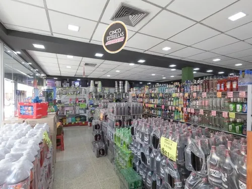 Estefani Salon Vende, Extraordinario Edificio Comercial En Centro Barquisimeto , Lara Mls #25-4020