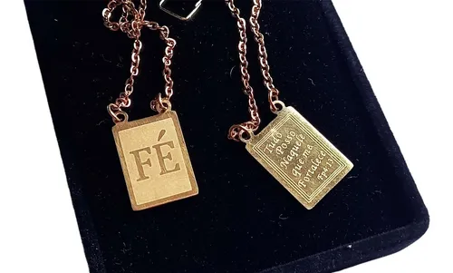 Colar Escapulário Versículo Bíblico Folheado Ouro18k Unissex