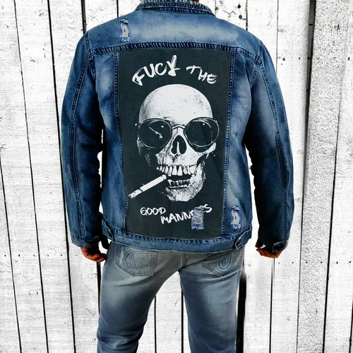 Chamarra de mezclilla con estampado sale