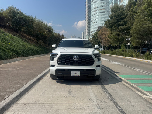 Toyota Sequoia 3.5 V6 Hev Platinum 4Wd