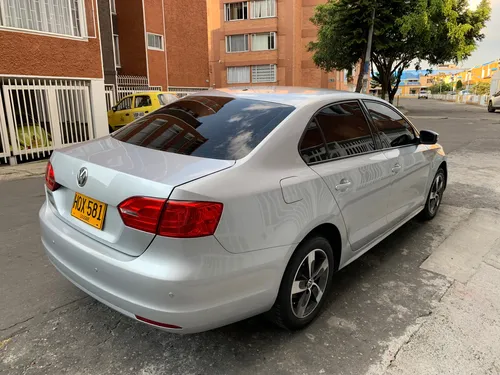 Volkswagen Jetta 2.0 Trendline 5 p