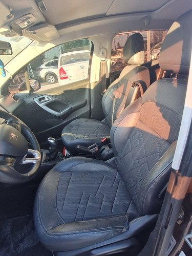 Imagen 19 de 25 de Peugeot 208 2016 1.6 Feline Pack Cuir