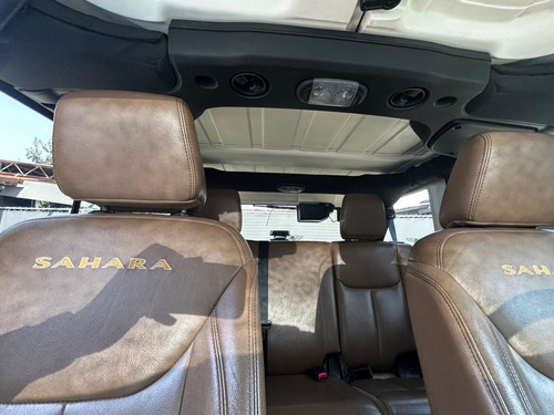 Jeep Wrangler 3.6 3p Sahara V6 4x4 At