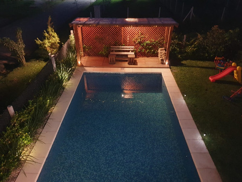 Moderna Casa En Dos Plantas En Barrio Semi Cerrado Canning Ezeiza