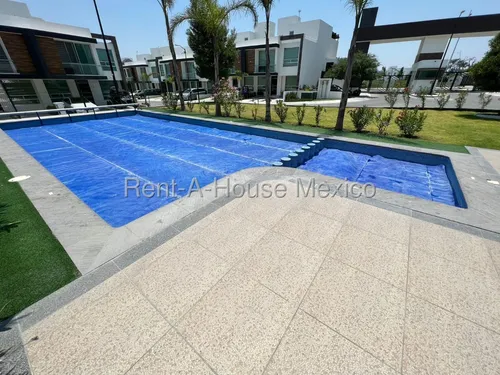 Casa En Renta En Zakia Querétaro. Sr