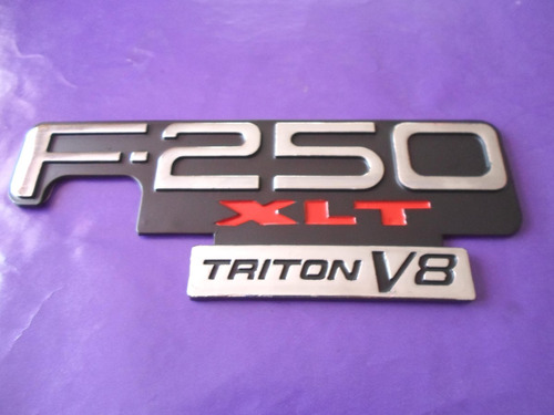 Emblema F-250 Xlt Triton V8 Ford Camioneta
